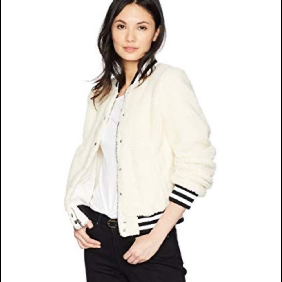 Levi's Sherpa Plush Bomber Jacket - Picture 8 of 8